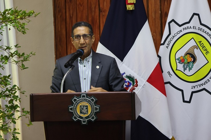 ADEPE rinde homenaje póstumo al Dr.Rubén Lulo Gitte