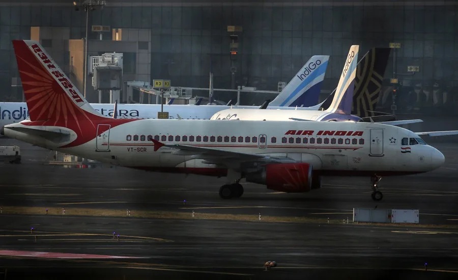 Se estrelló en India avión en que viajaban más de 240 personas