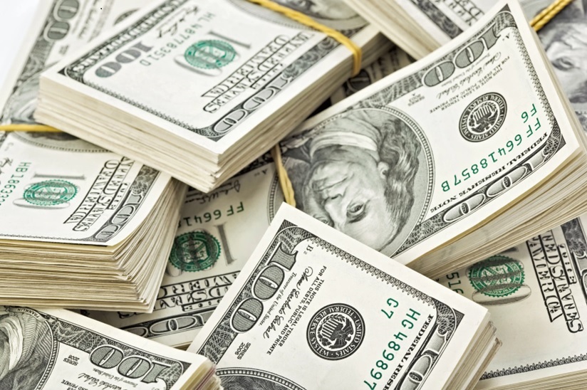 DOLARES