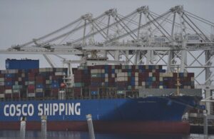 El barco portacontenedores Cosco Shipping France