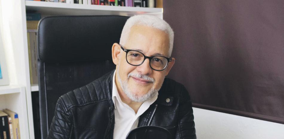 Abinader designa al veterano comunicador José Antonio Aybar presidente de CNEPR