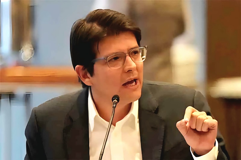 Miguel Uribe 1