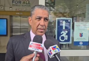 Congresista Espaillat asegura no temer tras asesinato de legisladora en Minnesota y ataques a funcionarios en EE. UU.