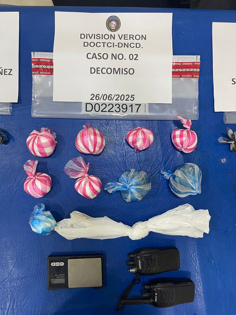 Desarticulan red microtráfico en Samaná; apresan tres personas con drogas, vehículos y una pistola