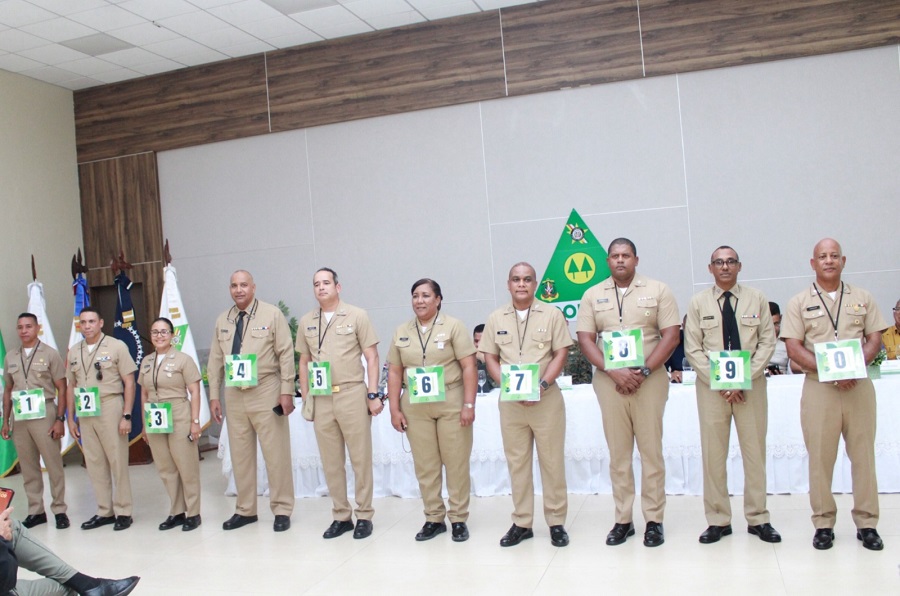 Oficiales generales y almirantes culminan jornada de elección de delegados de COOPINFA
