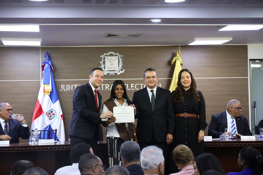 Johnny Pujols: “El clientelismo es un mal para la democracia dominicana que debemos erradicar como sociedad”