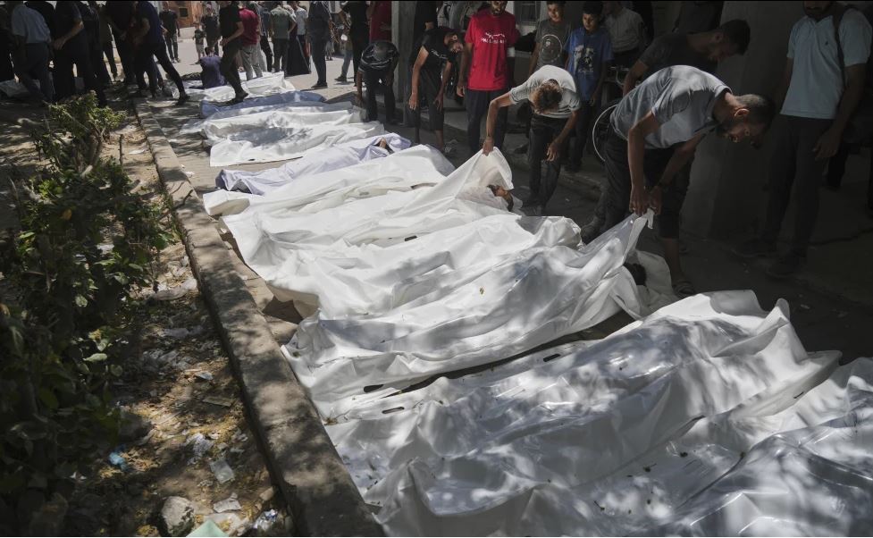 Israel avanza en una ciudad del centro de Gaza que había dejado casi intacta en 21 meses de guerra