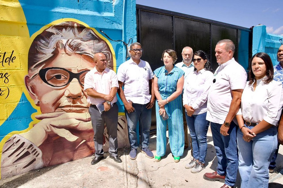 Propeep entrega 888 m² de arte urbano que transforman espacios públicos de Constanza