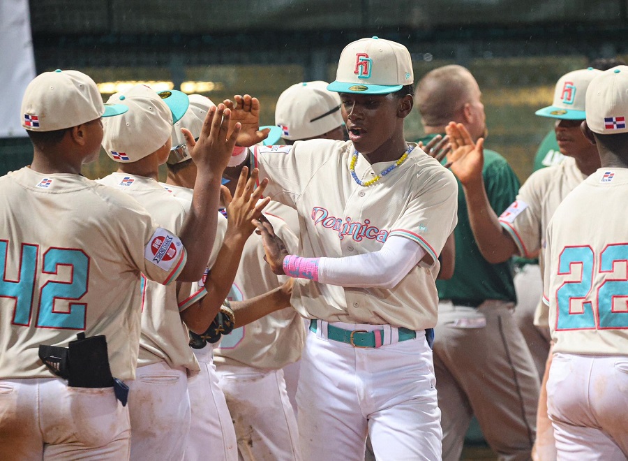 Dominicana gana 25 a 0 y con juego sin hits lanzado a Sudáfrica