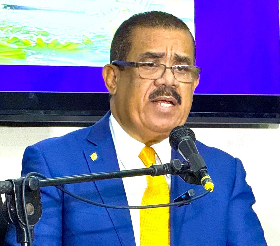 Aboga por políticas serias y comprometidas con el productor nacional