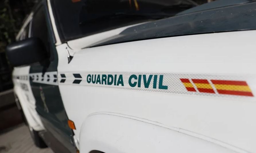 Detienen a un santero de Pontevedra que recetaba a sus pacientes sexo con él para curarse