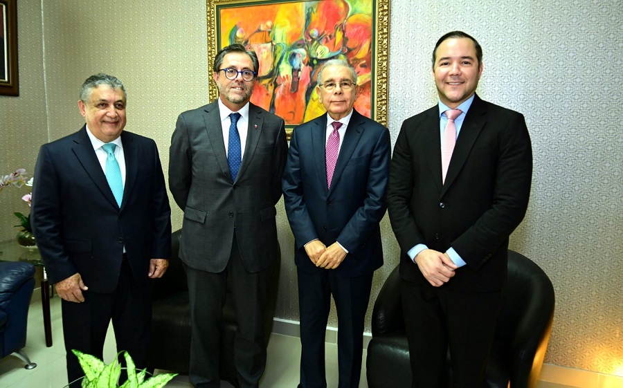 Intercambio del PLD con el Embajador de Chile en RD