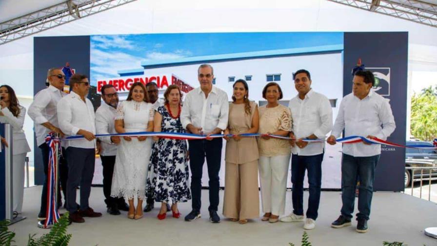 Presidente Abinader inaugura ampliación del Hospital Luis Morillo King en La Vega