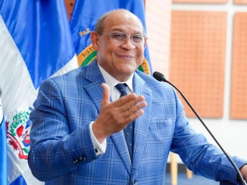 Santos Badía representará al presidente en apertura del año escolar 2025-2026 en Salcedo