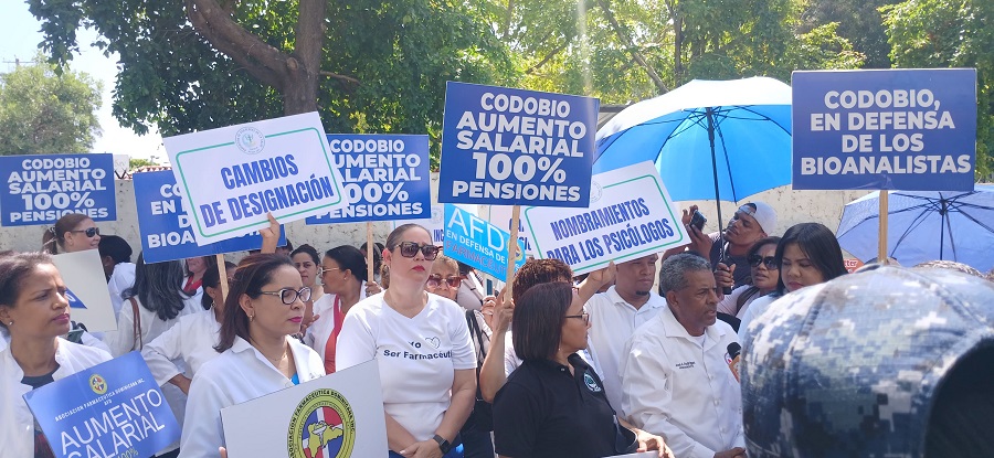 Mujeres activas de la CNUS apoyan lucha reivindicativa para trabajadores de la salud
