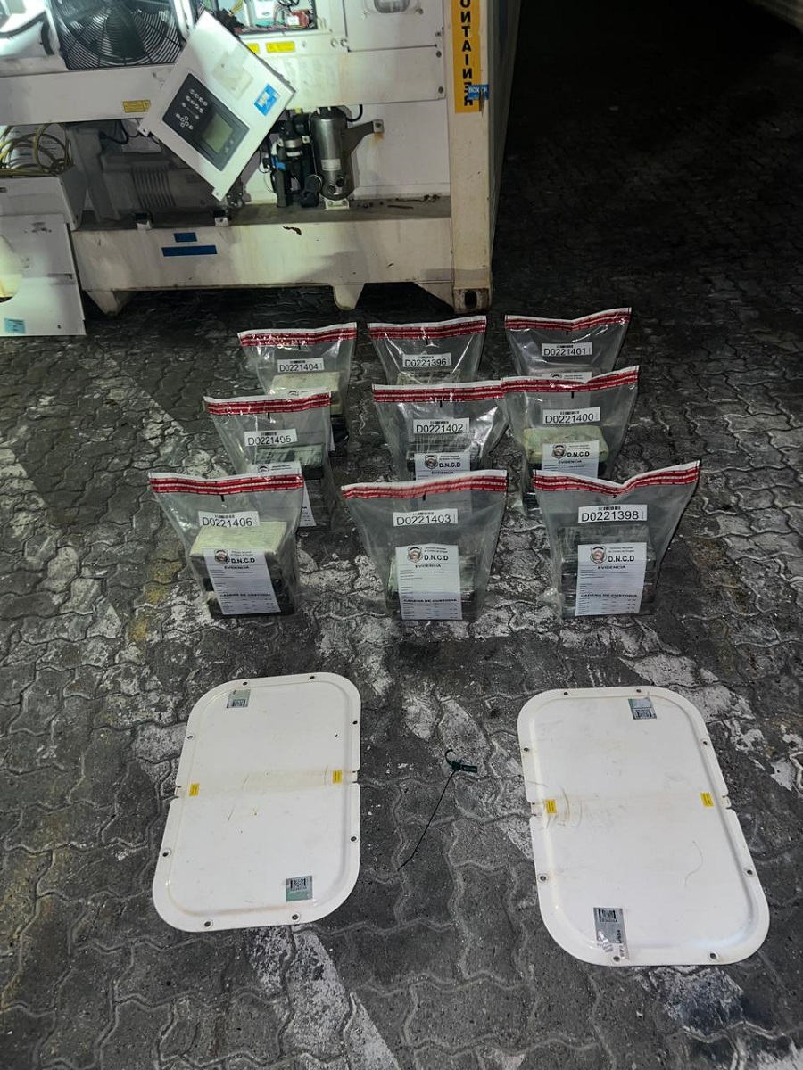 DNCD incauta 43 paquetes presumiblemente cocaína en el Puerto Caucedo