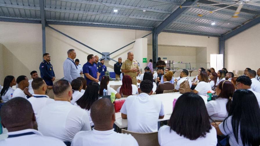Director General de Migración supervisa zonas Friusa, Matamosquitos y otras áreas en costa este