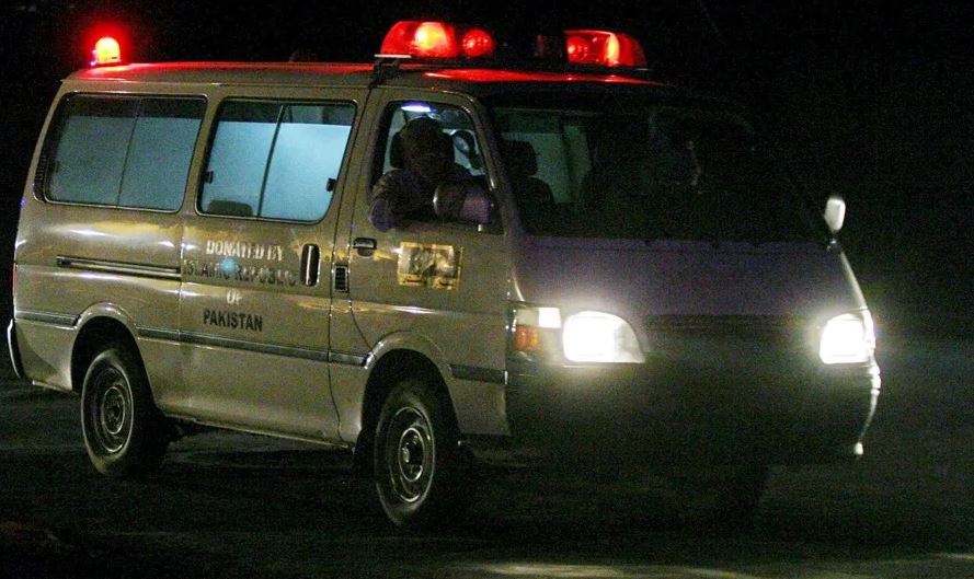 Al menos 76 muertos al incendiarse un autobús con deportados en Afganistán