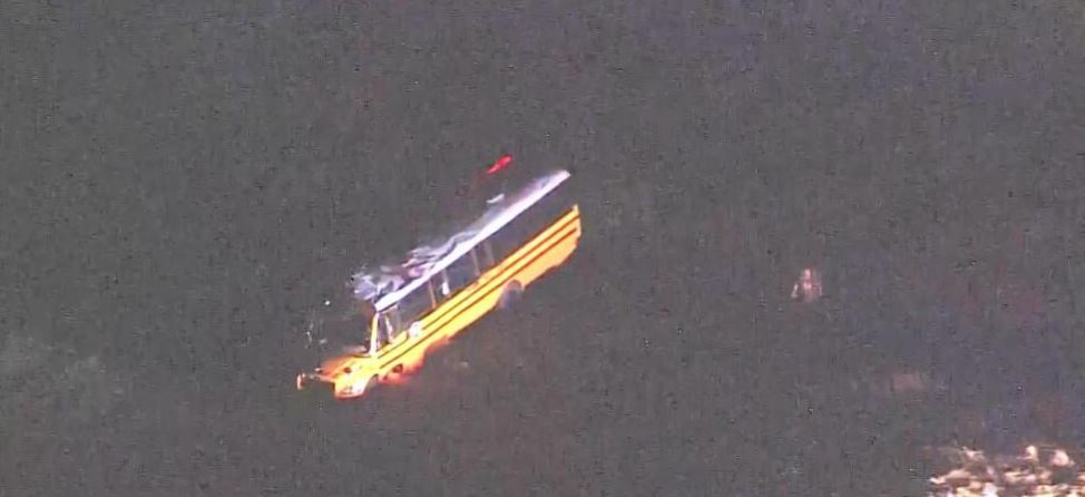 Un autobús escolar de Oklahoma que transportaba a un equipo de sóftbol se estrella y hiere a 8 personas