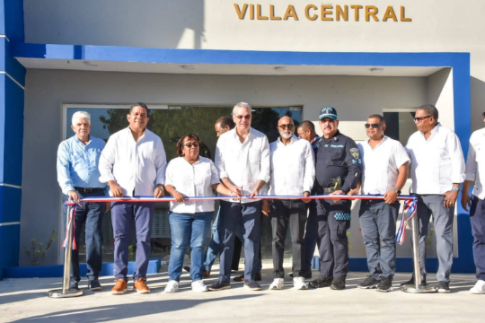 Gobierno inaugura moderna Estación Policial en Villa Central en Barahona