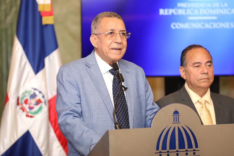 Abinader dispone entrega de informe con irregularidades de SENASA ante Procuraduría