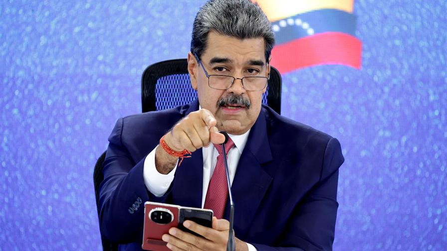 Maduro dice que “amenazas militares” de EE. UU. son un “problema de carácter internacional”