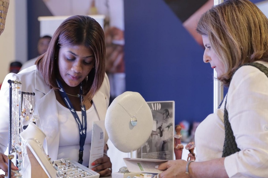 Supérate participa en feria comercial de ASONAHORES