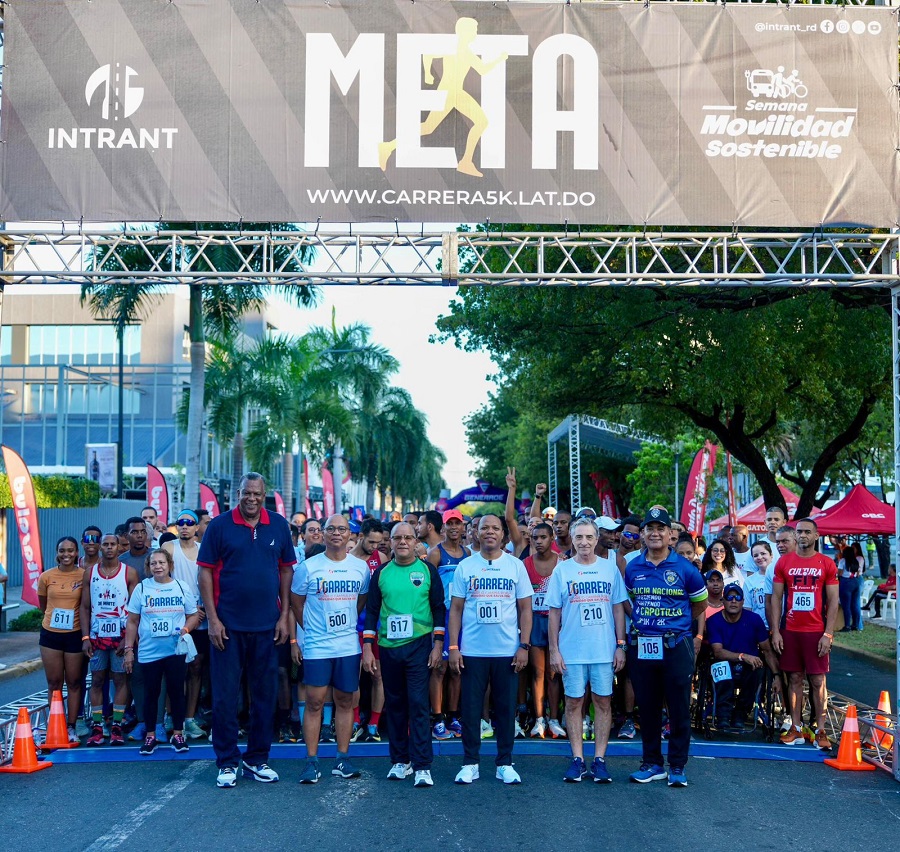 800 corredores participan en la Primera Carrera 5K organizada por el INTRANT para Salvar Vidas