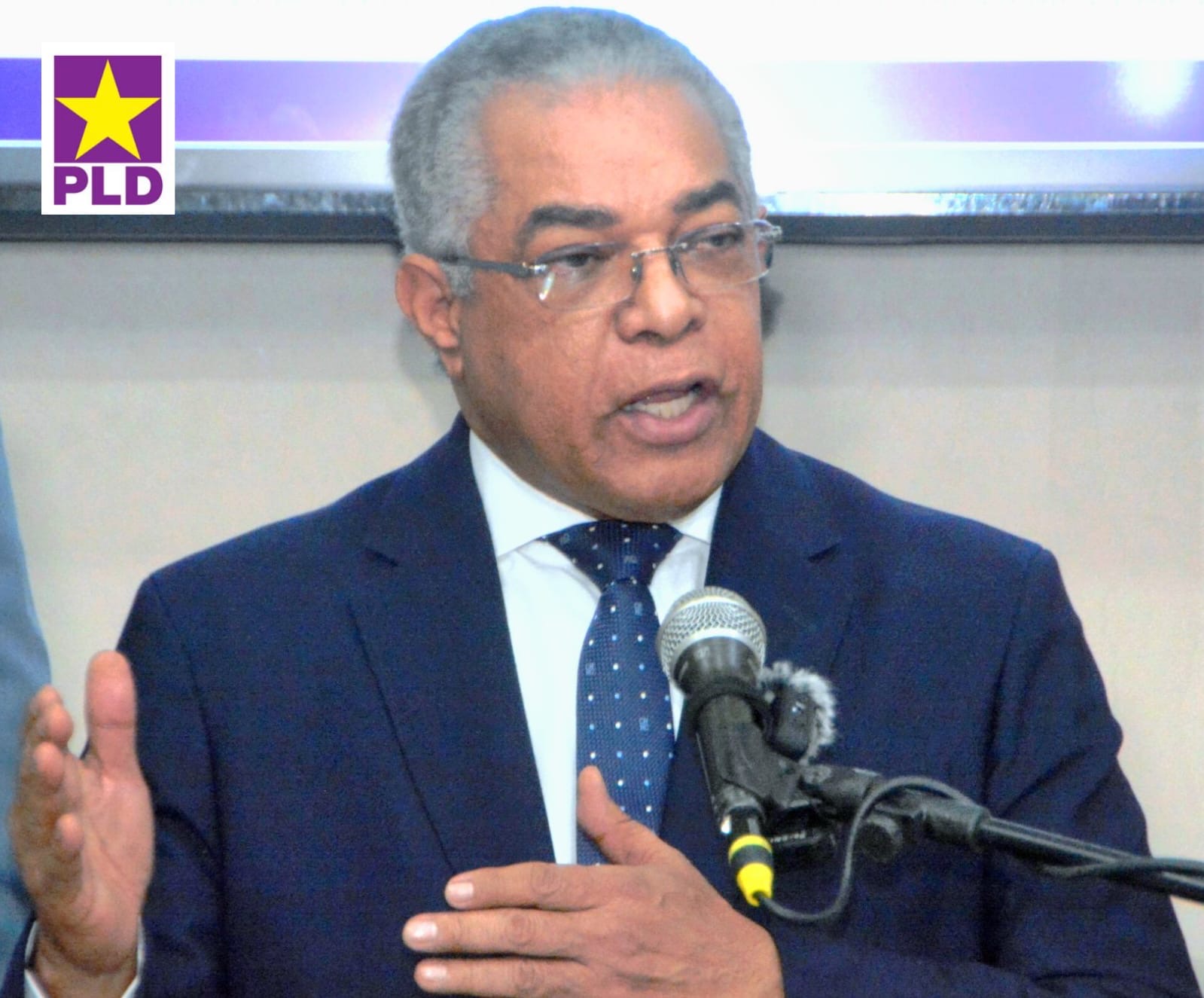 Luis Reyes: Nueva Tarjeta del Gobierno aumentará deuda pública de forma irresponsable