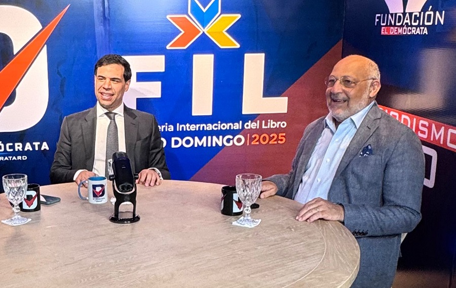 Roberto Ángel Salcedo destaca proyección internacional de escritores dominicanos y reconoce la labor de Marino Berigüete