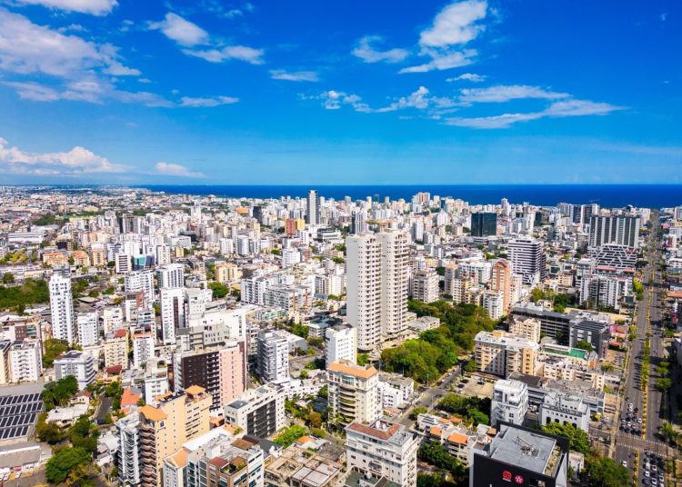 Ecoanalítica estima crecimiento económico inferior al 3% en 2025