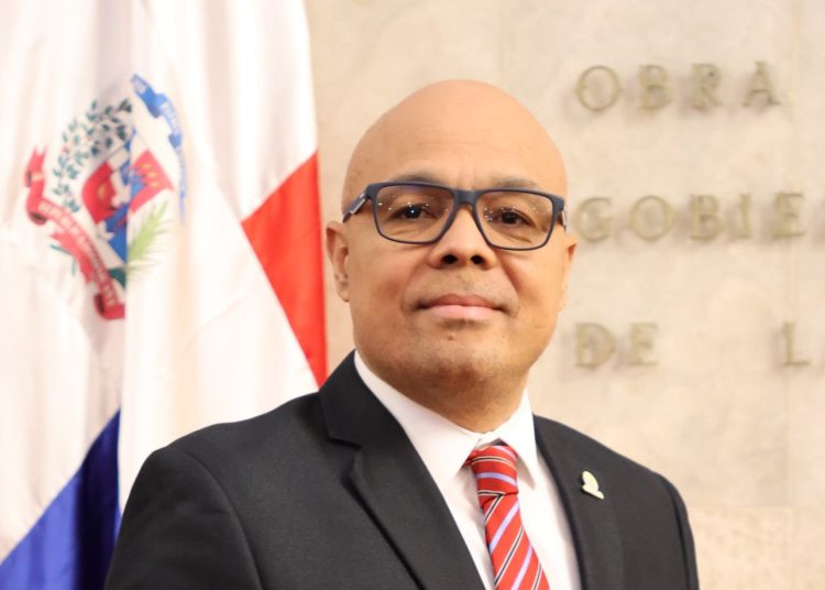 Jairon Severino renuncia como miembro y directivo de Adompretur