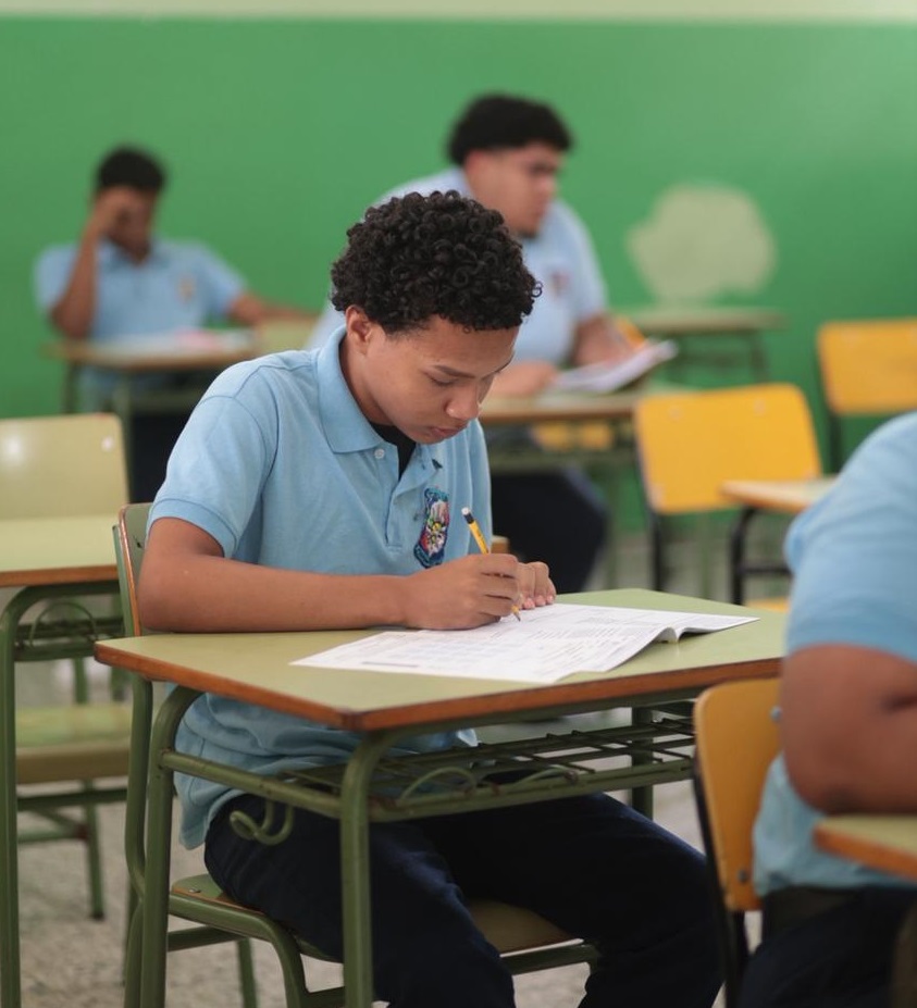 Educación convoca a más de 18 mil estudiantes a la tercera convocatoria de Pruebas Nacionales 2025