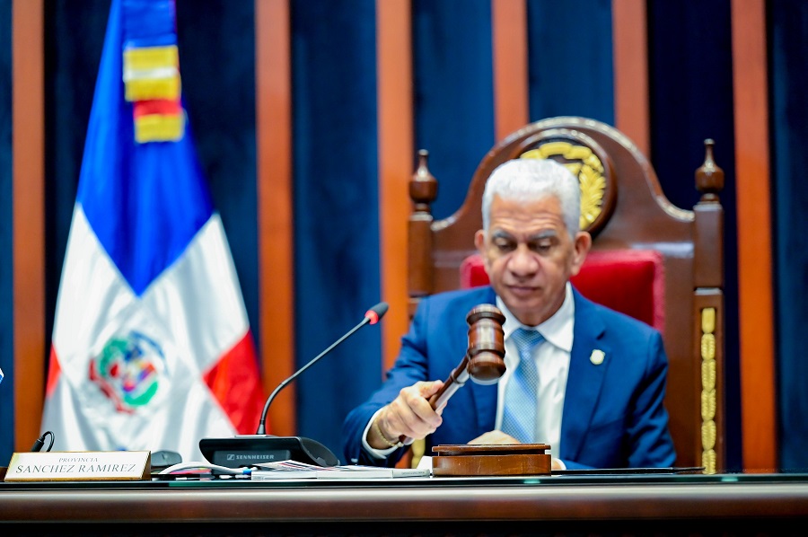 Senado aprueba en primera lectura ley que crea el Colegio de Contadores Públicos Autorizados