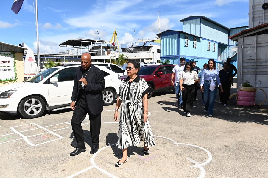Voluntariado Banreservas beneficia cientos de personas en jornada del programa “Vida para el Ozama”