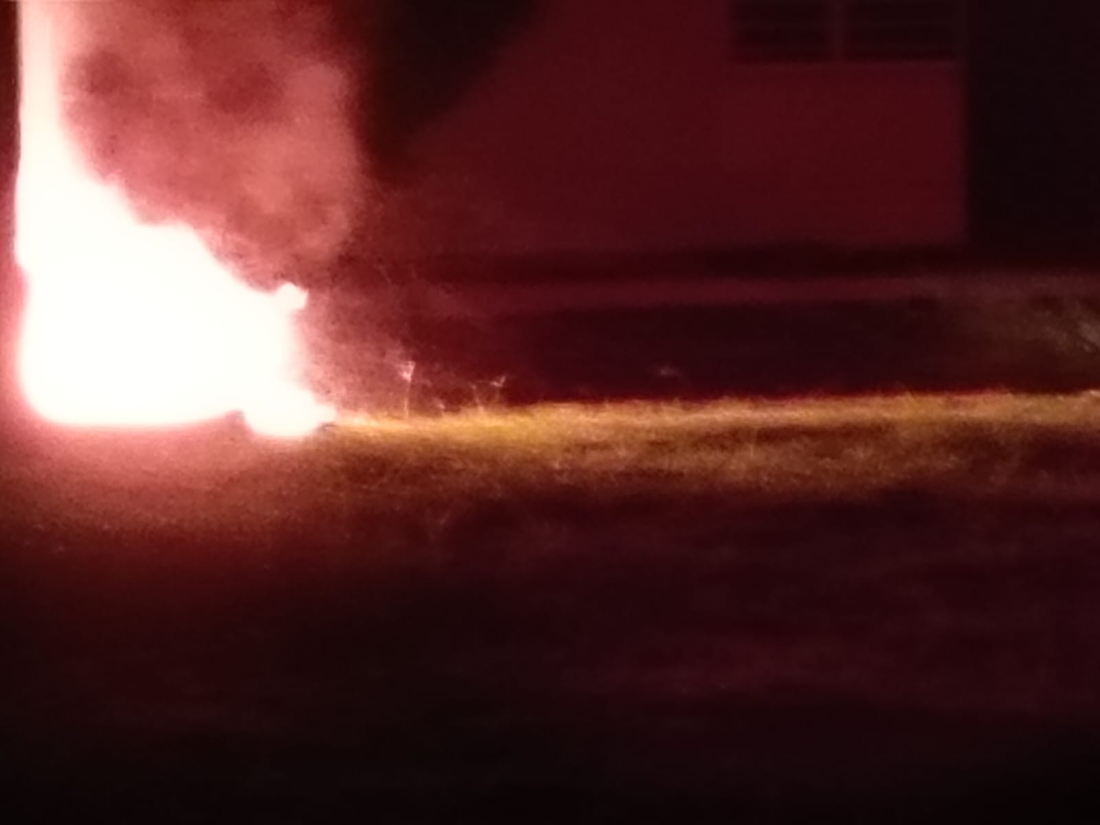 Negligencia y caos en el Residencial Las Cayenas tras incendio en un panel eléctrico / Video