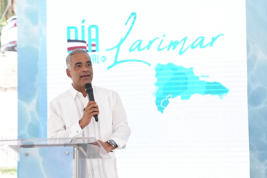 Ministro Joel Santos anuncia mineros de larimar ya cuentan con seguro de vida colectivo