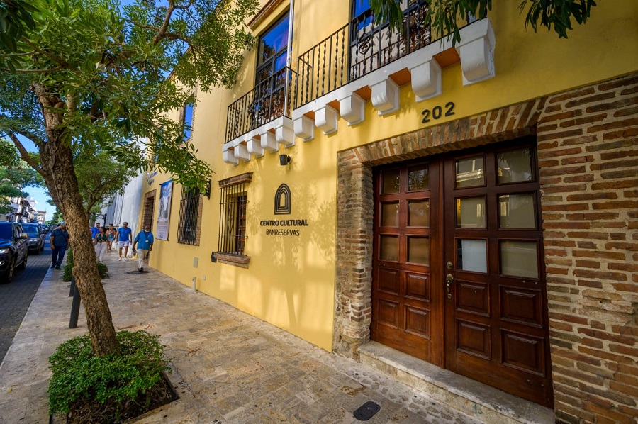 Centro Cultural Banreservas cierra con la exposición “Marilín” de los hermanos Nazario