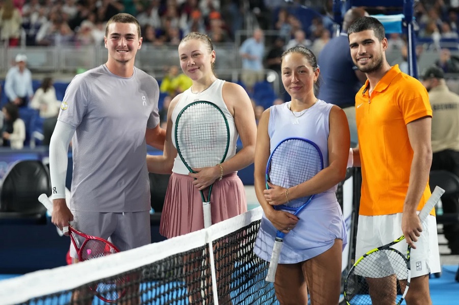 Carlos Alcaraz y otras estrellas del tenis