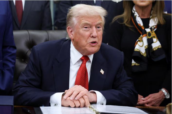 Taiwán aplaude, China se enoja después de que Trump promulgara nueva legislación taiwanesa