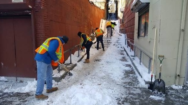 Multas en NYC por no limpiar nieve frente a edificios