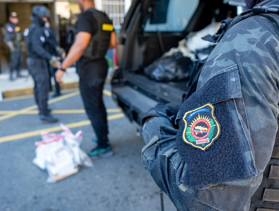 DNCD confisca 114 paquetes presumiblemente cocaína en Baní