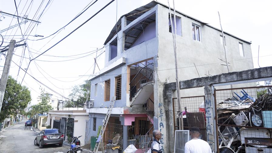 Joven de 18 años sobrevive a un intento de asesinato en Los Alcarrizos