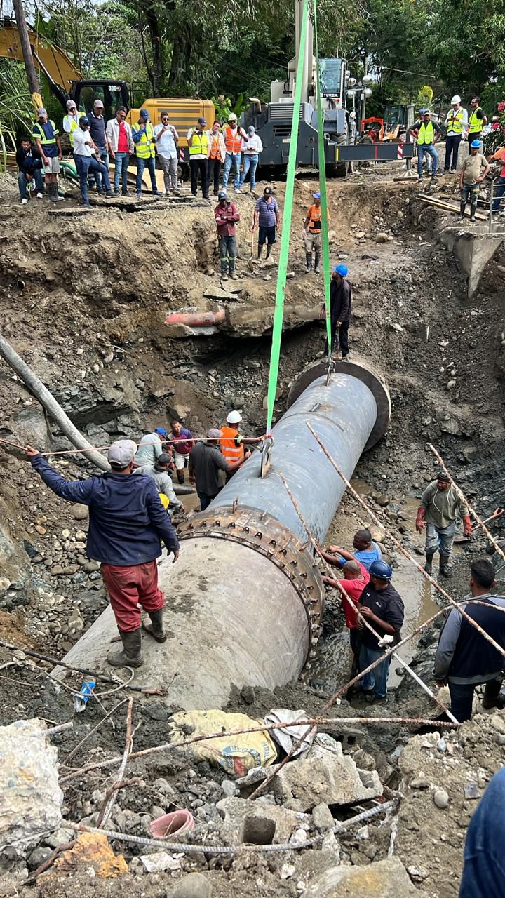 Coraasan e INAPA avanzan en solución de avería del tubo que abastece de agua a Santiago y Moca