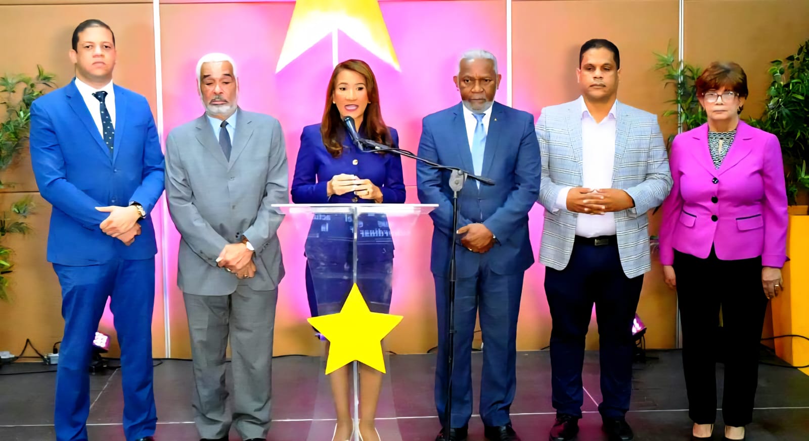 PLD denuncia fusión en Educación busca reducir 4% PIB; tilda medida de “inaceptable”