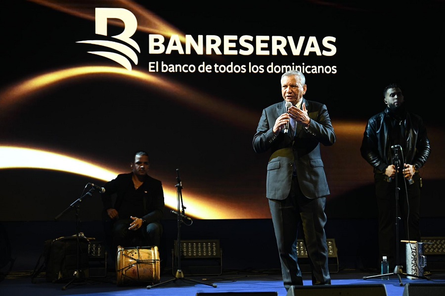 Banreservas rinde homenaje póstumo a José Cestero