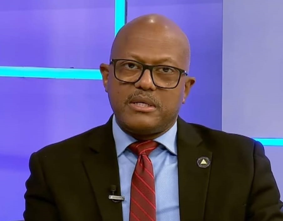 Dr. Luis Peña Núñez