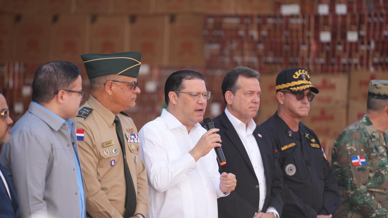 Gobierno destruye más de 24 millones de productos ilegales