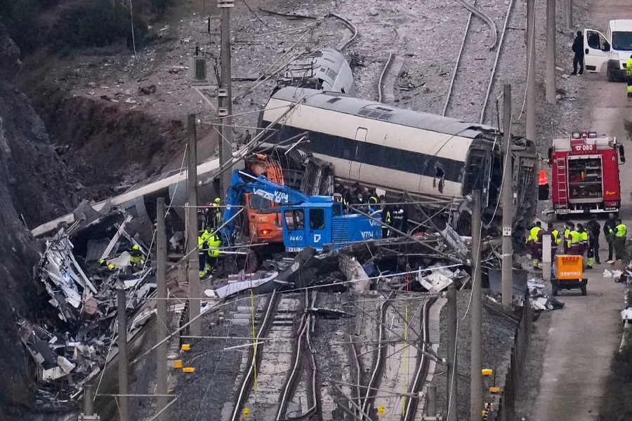 Se estrella tren en Barcelona