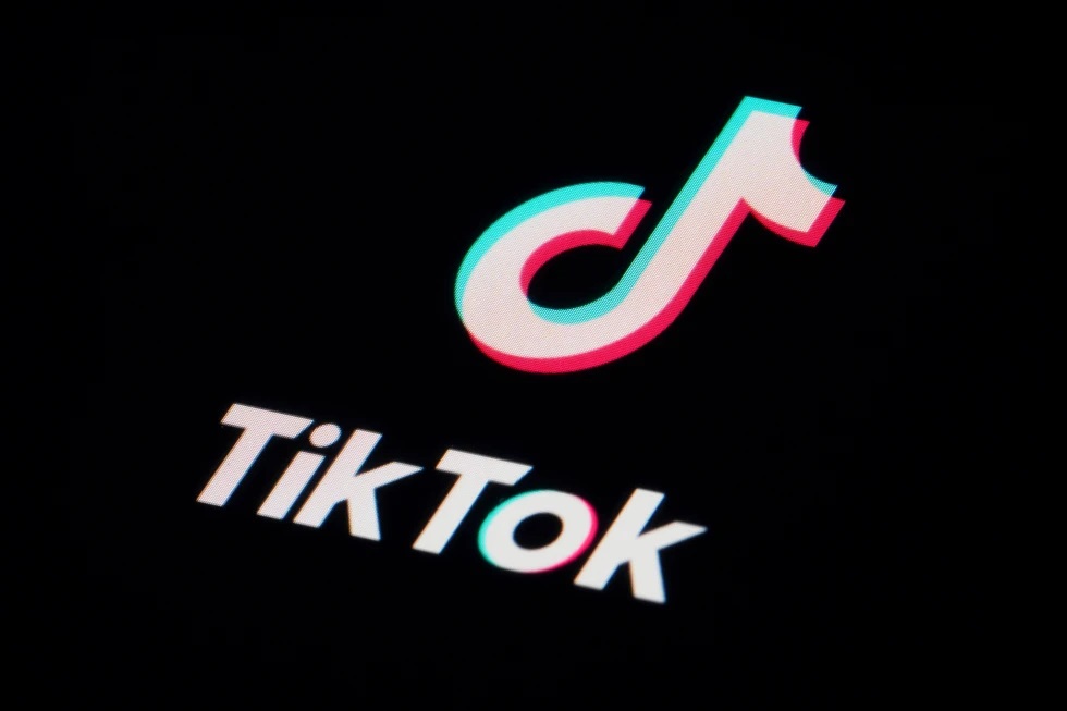 TikTok llega a acuerdo para resolver demanda por acusaciones de que causa adicción en los jóvenes